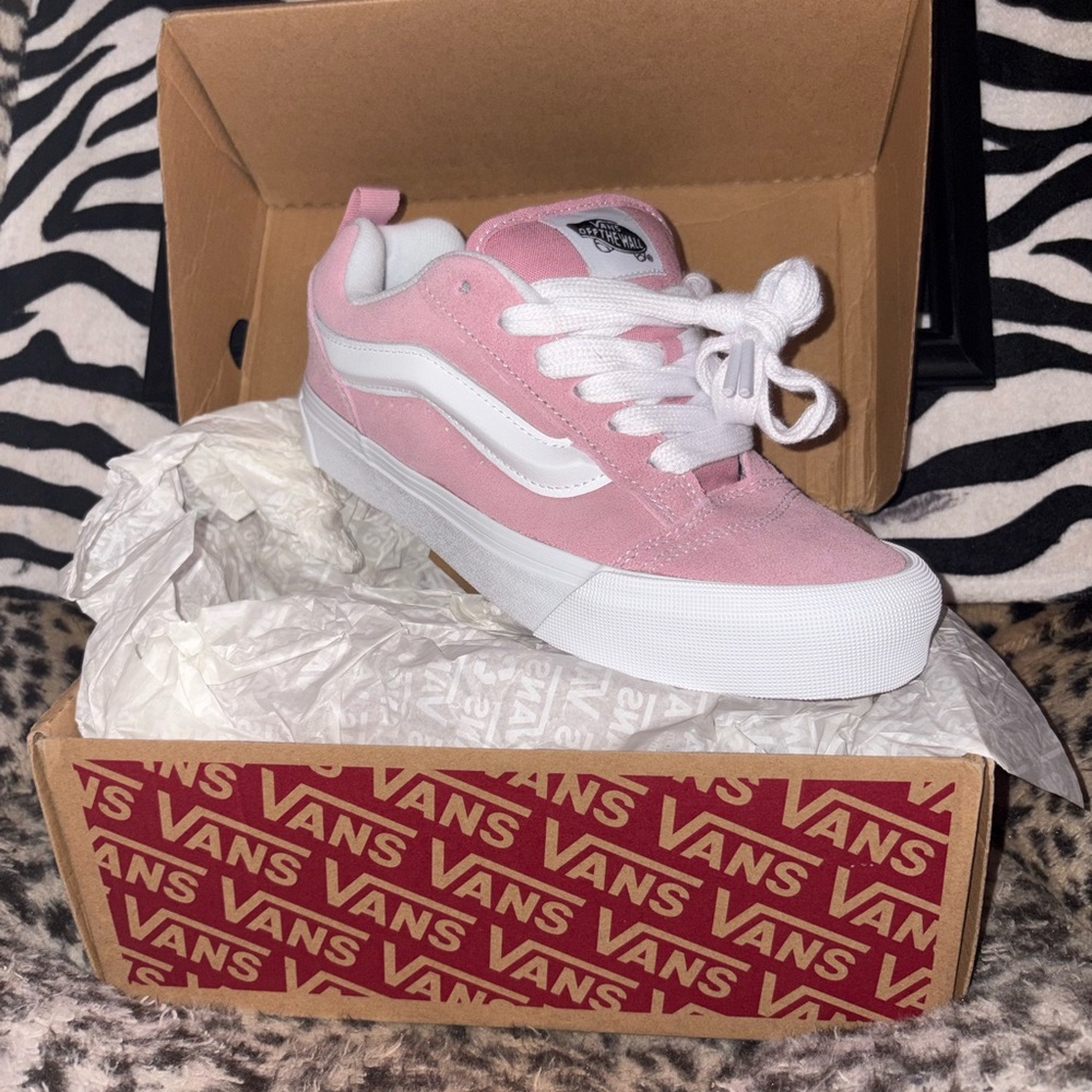 Vans Women's Pink and White Sneakers